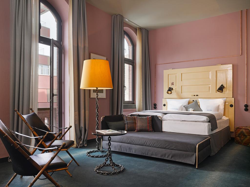 25hours Hotel Altes Hafenamt Hamburg