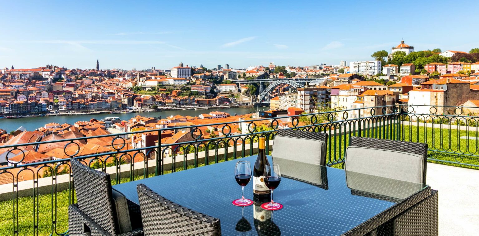 порту вила нова де гайя. вила-нова-ди-гая фото. Vila nova de gaia португалия. вила нова. вилла нова ди гая.