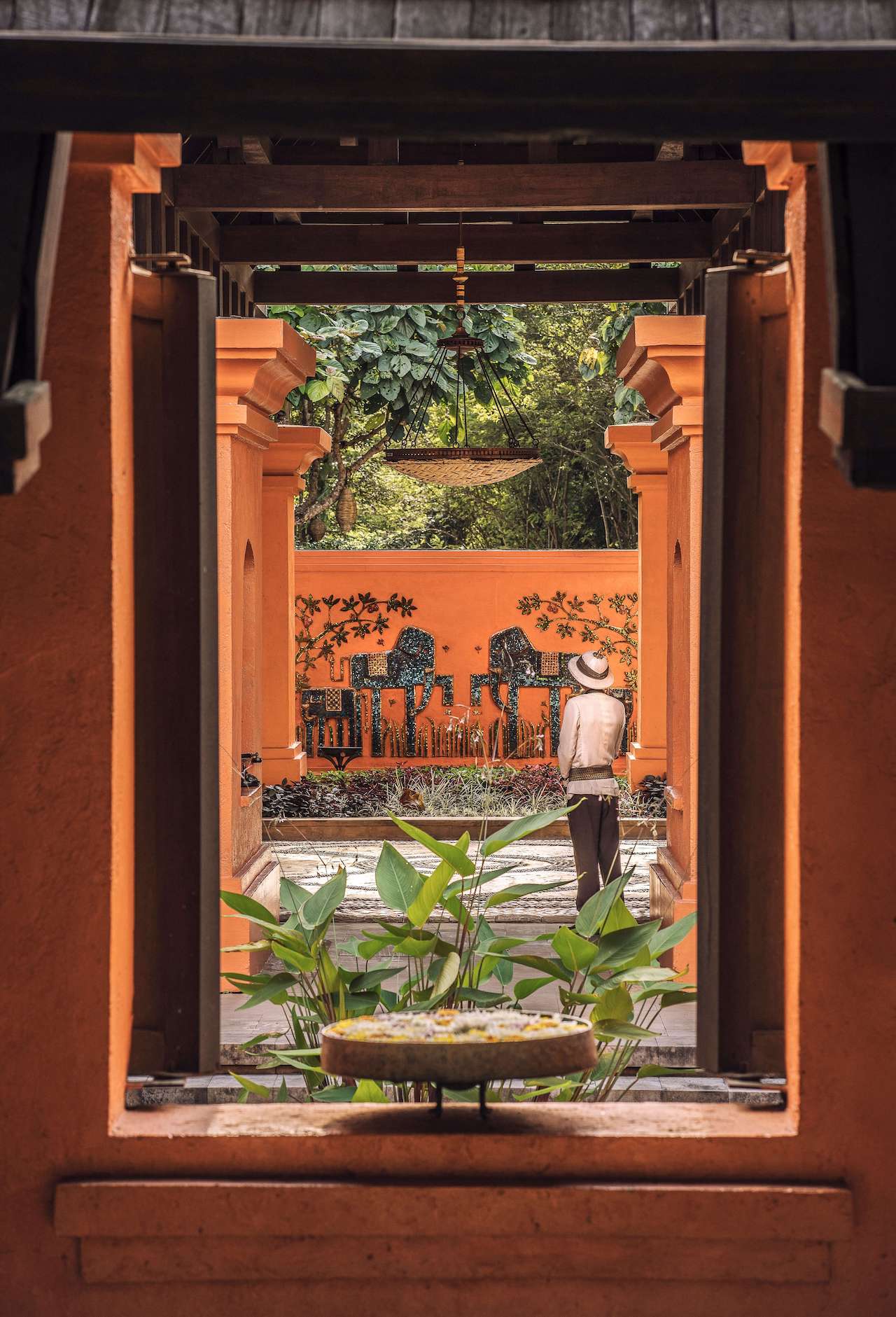 Anantara_Golden_Triangle_Elephant_Camp_And_Resort_Lobby_View_Team_Member_Welcome