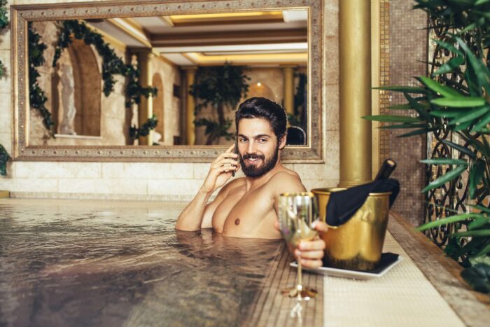 Travel Designer vs DIY Planning: The Real ROI of Curated Luxury Vacations